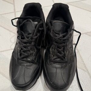 Fila Men's Black Sneakers with Memory Foam Size 11.5 Like New in Great Condition